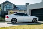 Volvo S90 D5 R-Design 2017 года (ZA)